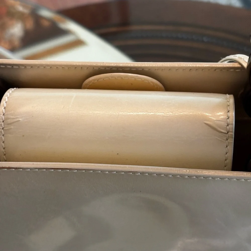 Polished Christian Dior Tan Patent Shoulder Bag with Glossy Bead Handles - Picture 11 of 13